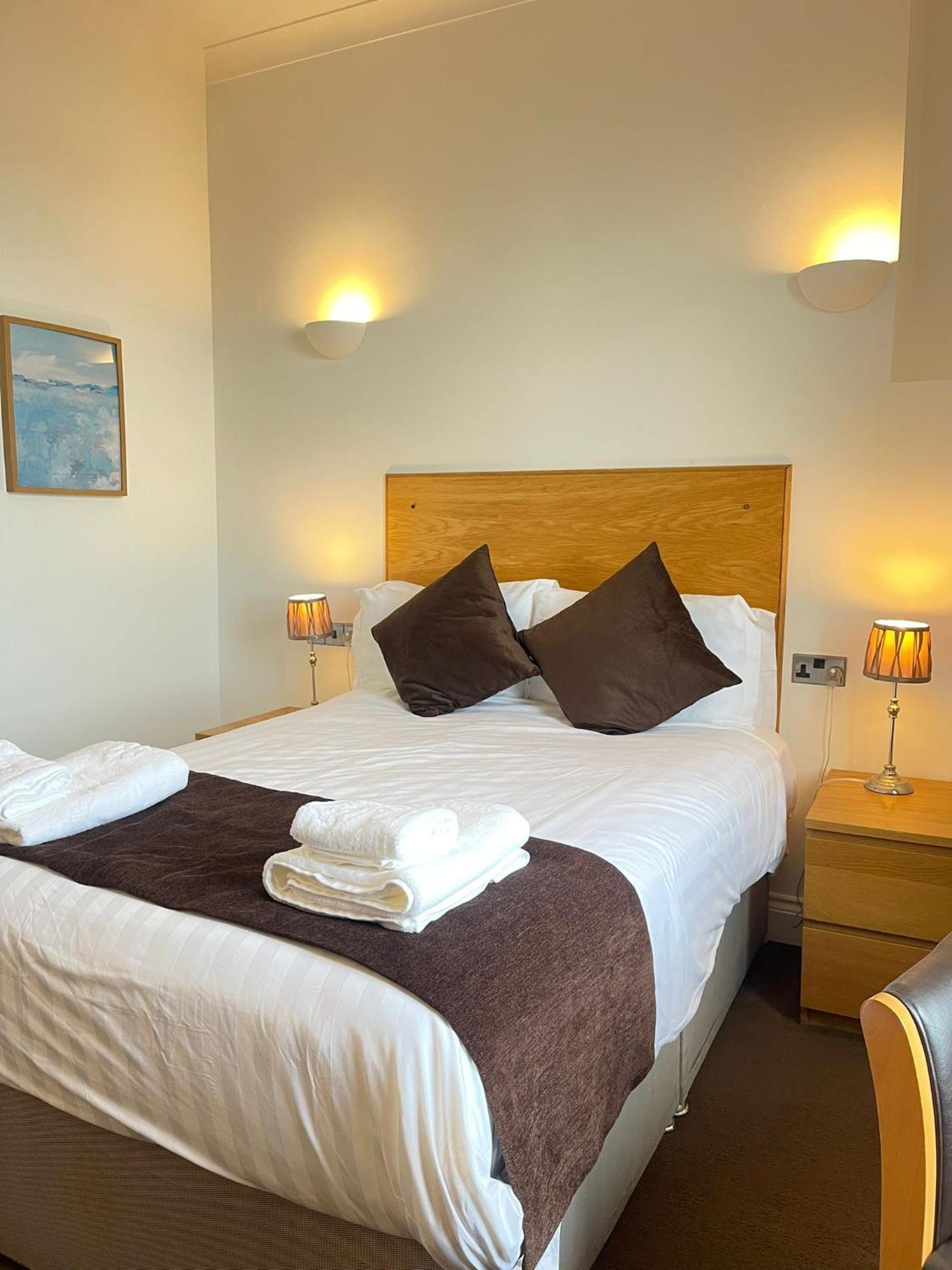 Four Saints Brig Y Don Hotel Llandudno Exterior photo